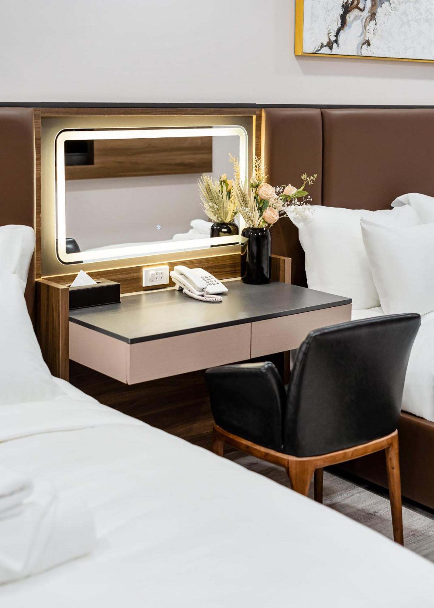 Vin Hotel Vĩnh Long Zewnętrze zdjęcie