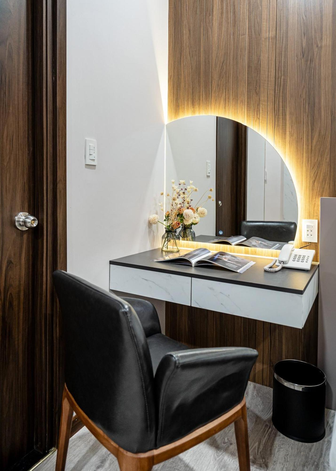 Vin Hotel Vĩnh Long Zewnętrze zdjęcie